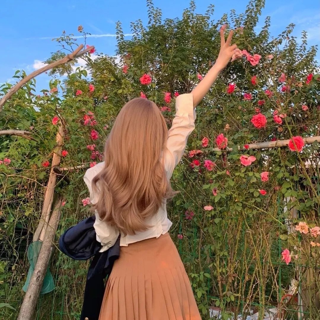 女玩家喜迎春